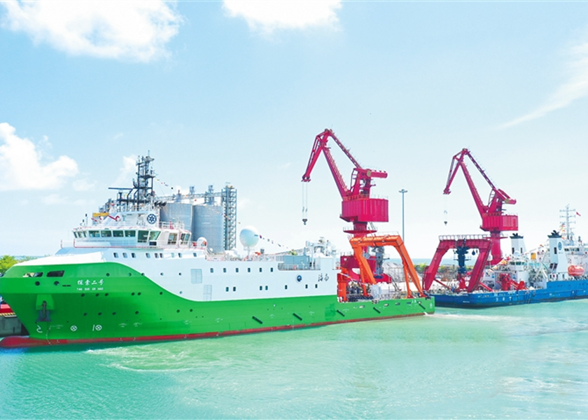 海南海洋旅游:探索二號(hào)