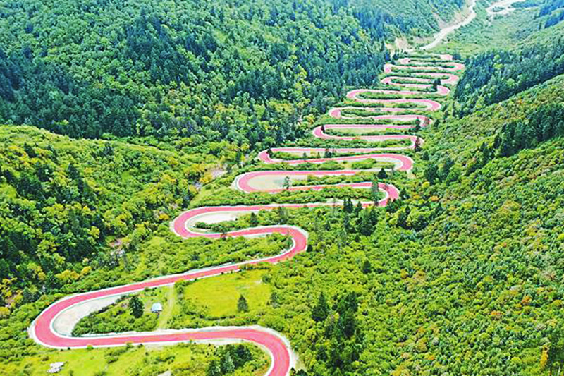 網(wǎng)紅路28道拐 網(wǎng)紅路28道拐.jpg