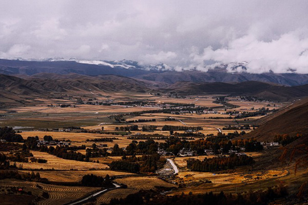 新都橋鎮(zhèn) 新都橋鎮(zhèn).jpg